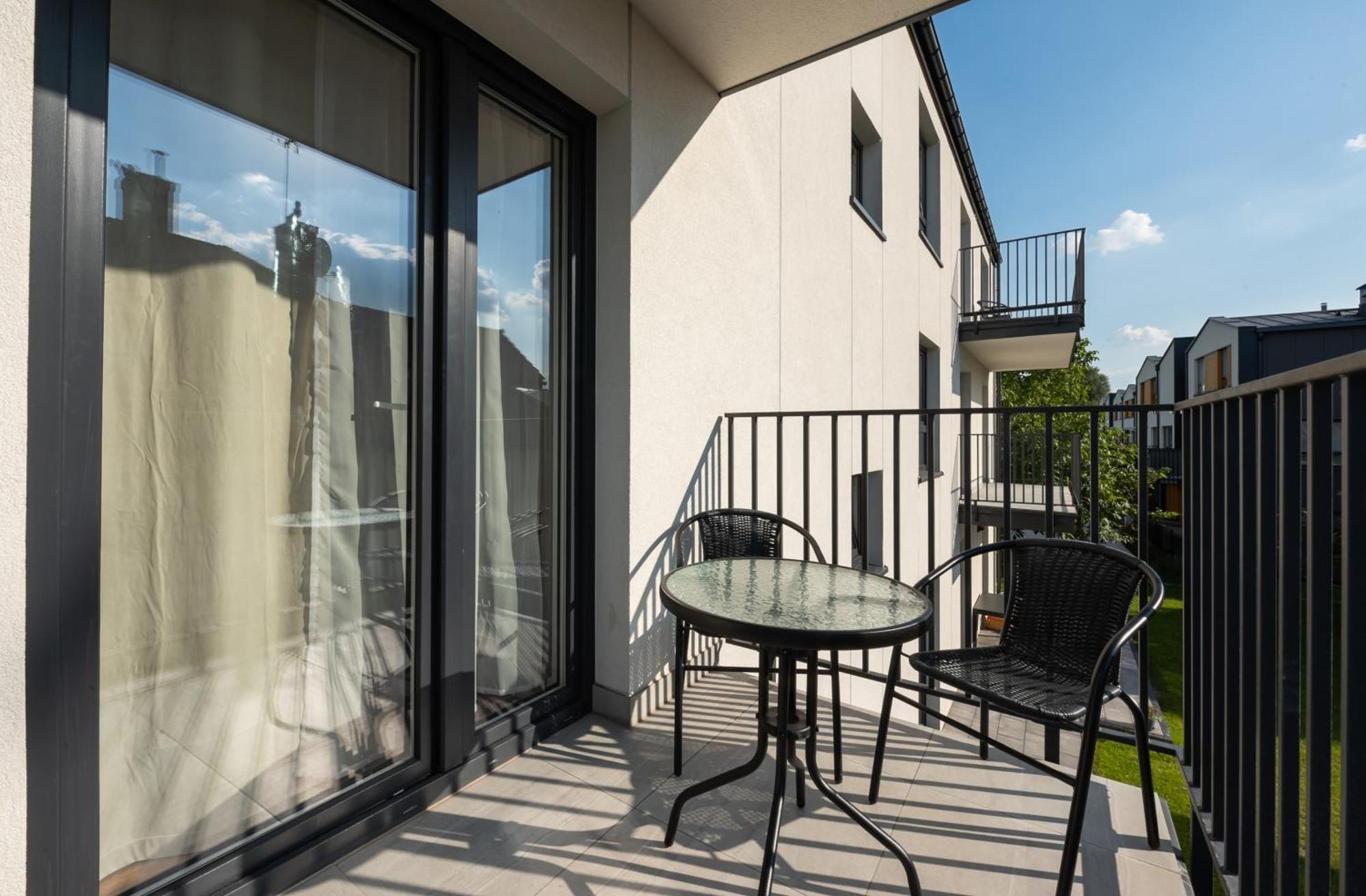 Hohome Comfy Apartments Warsaw Exterior photo